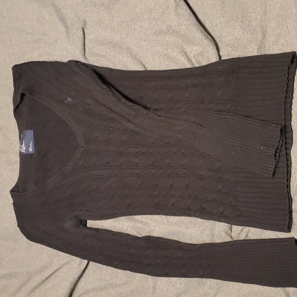 American Eagle sweater